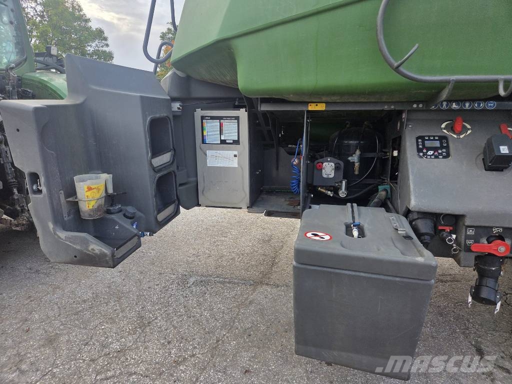 Fendt Rogator 366 牽引型スプレイヤー