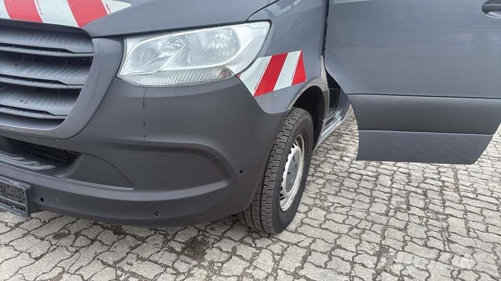 Mercedes-Benz Sprinter 319 Diesel Van هيكل صندوقي