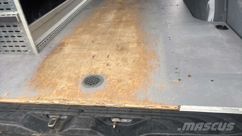 Mercedes-Benz Sprinter 319 Diesel Van هيكل صندوقي