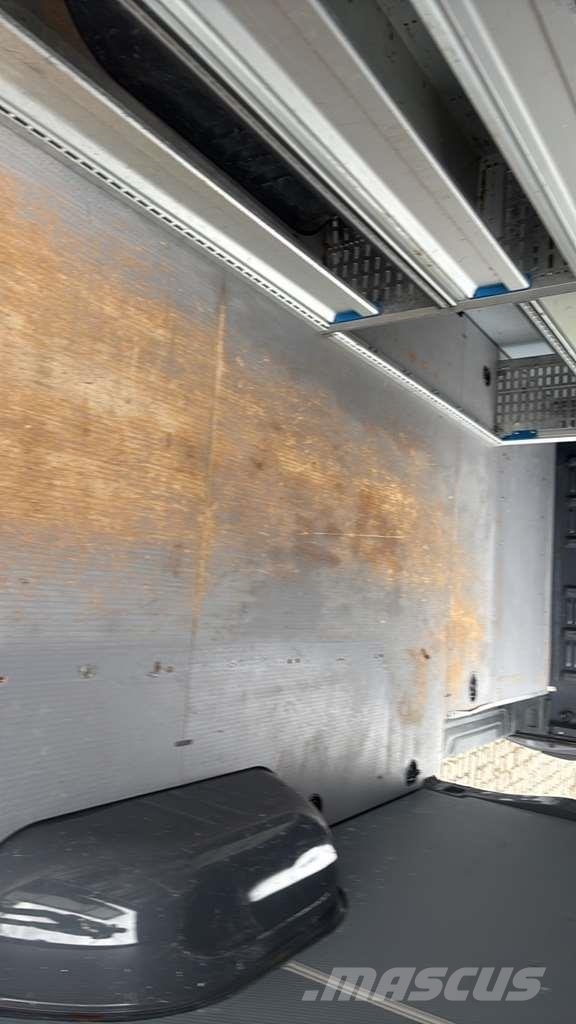 Mercedes-Benz Sprinter 319 Diesel Van هيكل صندوقي