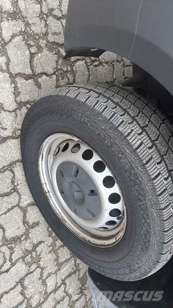 Mercedes-Benz Sprinter 319 Diesel Van هيكل صندوقي