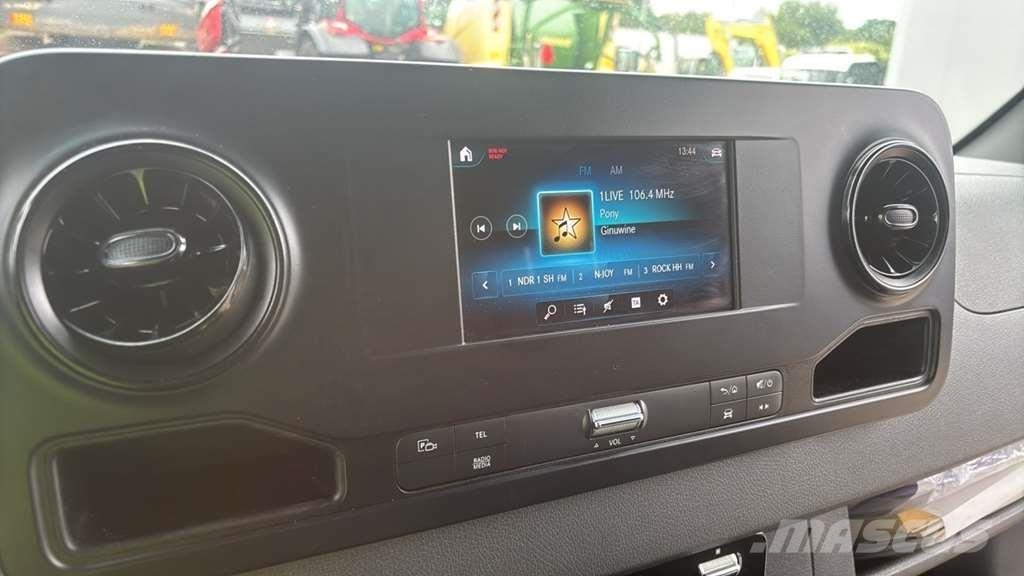 Mercedes-Benz Sprinter 319 Diesel Van هيكل صندوقي