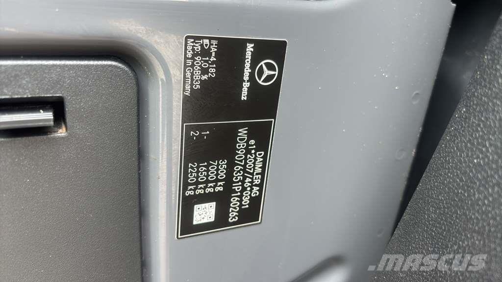 Mercedes-Benz Sprinter 319 Diesel Van هيكل صندوقي