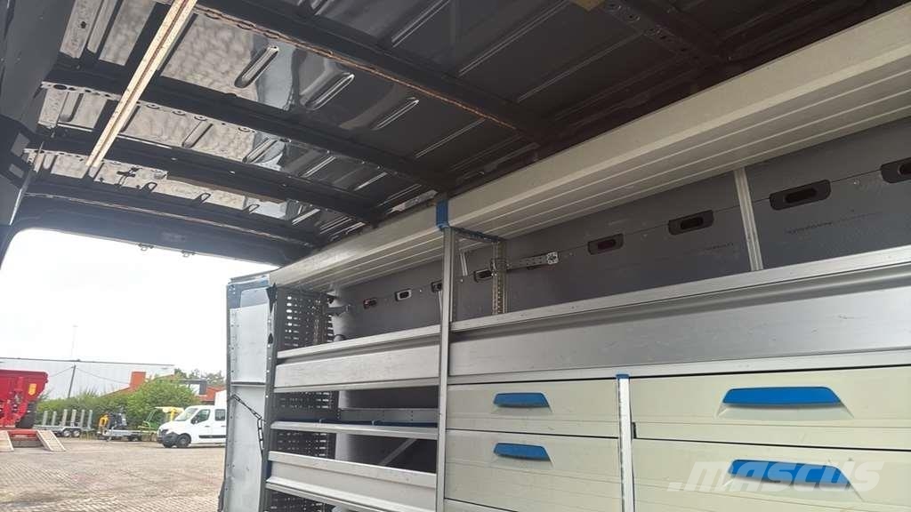 Mercedes-Benz Sprinter 319 Diesel Van هيكل صندوقي