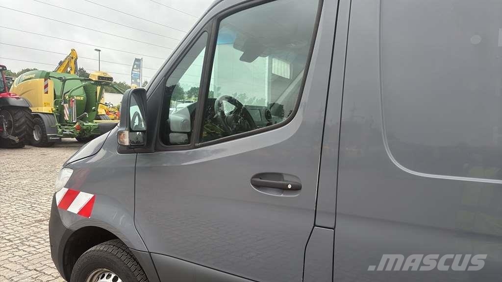 Mercedes-Benz Sprinter 319 Diesel Van هيكل صندوقي