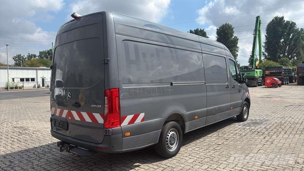 Mercedes-Benz Sprinter 319 Diesel Van هيكل صندوقي