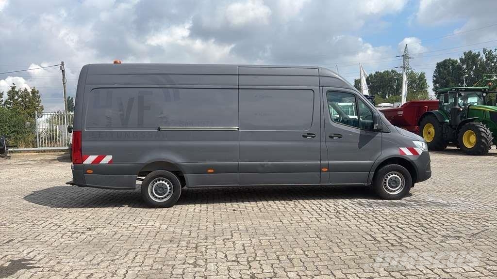 Mercedes-Benz Sprinter 319 Diesel Van هيكل صندوقي