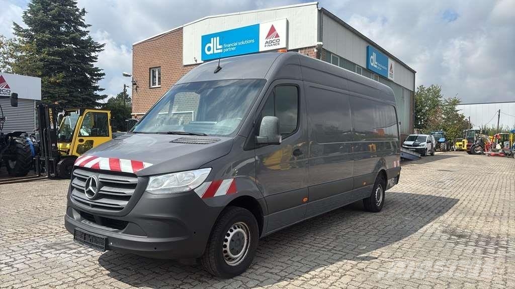 Mercedes-Benz Sprinter 319 Diesel Van هيكل صندوقي