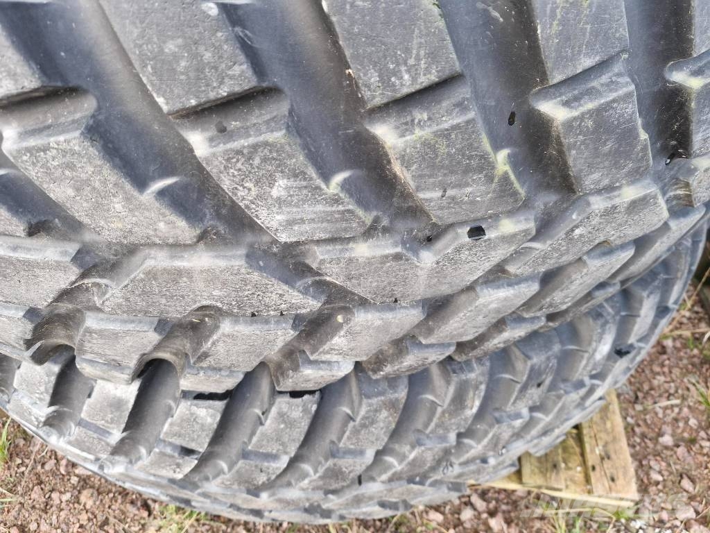 Nokian TRI-2 440/80-R24, 480/80-R34 M+S Ελαστικά και ζάντες
