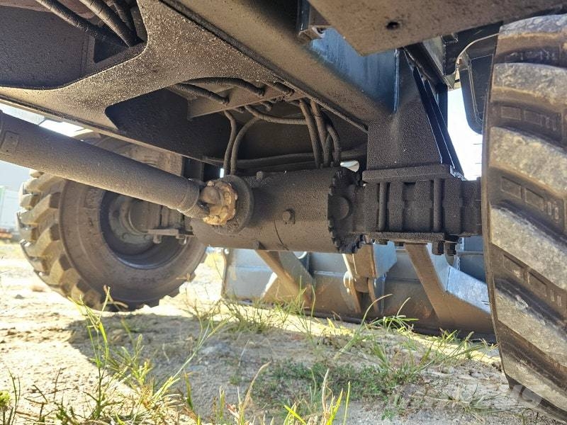 Hyundai HW60 旋轉式挖土機/掘鑿機/挖掘機