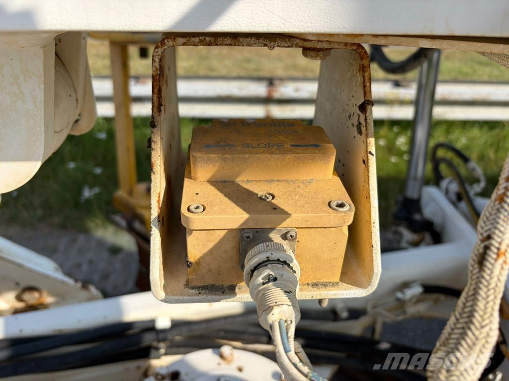 CAT 120M2 CE - Trimble 3D UTS Grader