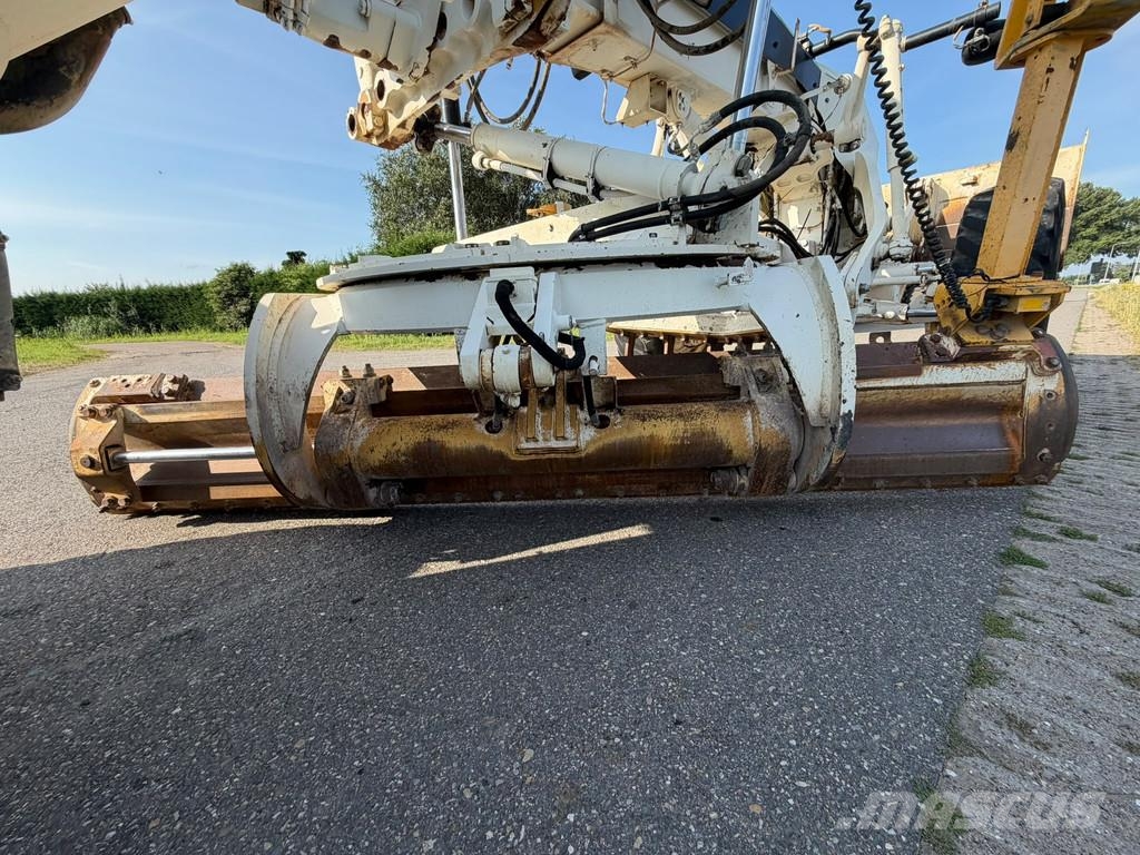 CAT 120M2 CE - Trimble 3D UTS Grader