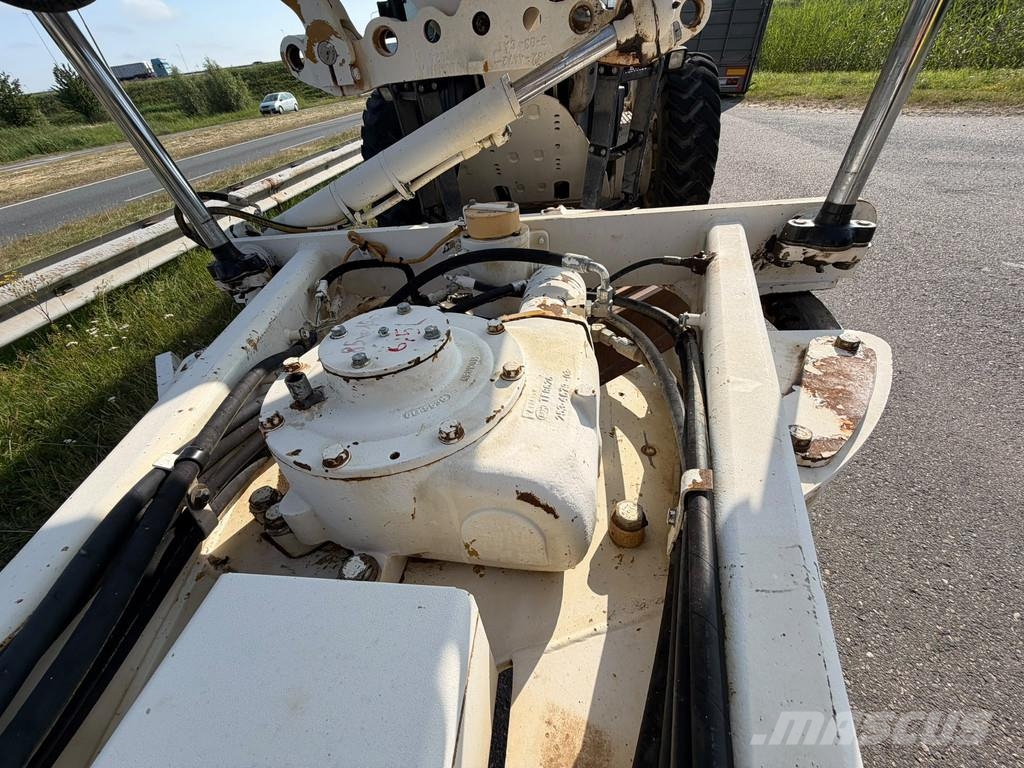 CAT 120M2 CE - Trimble 3D UTS Grader
