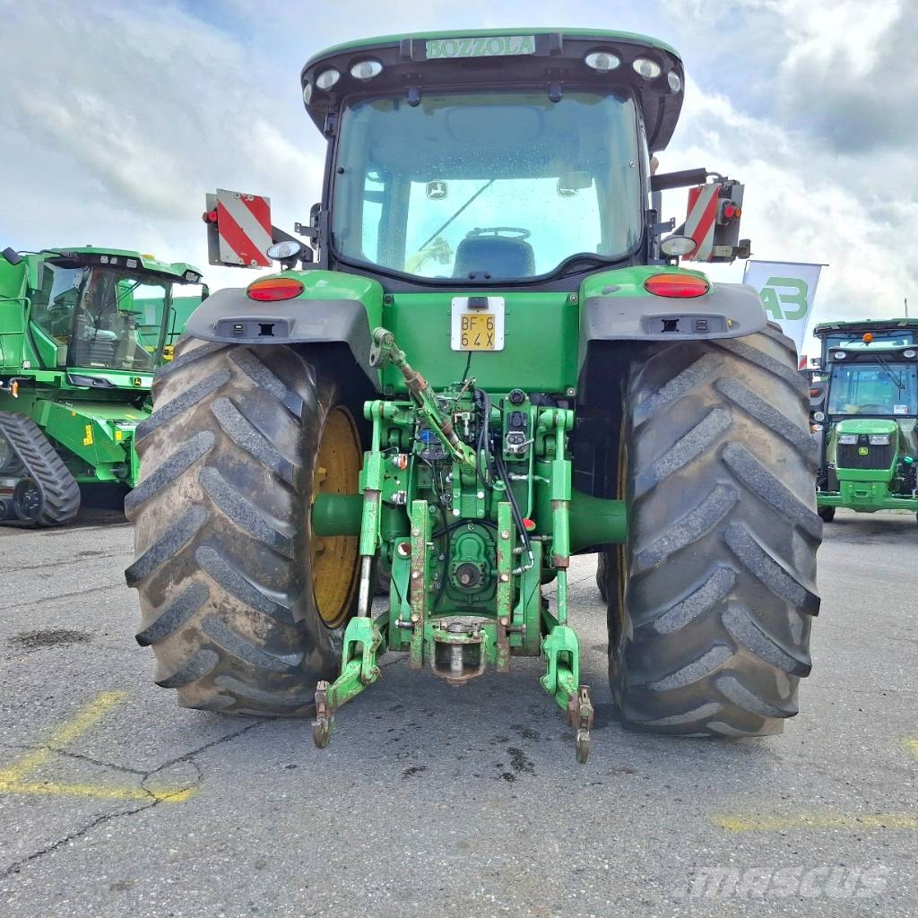 John Deere 8245 R Tractores
