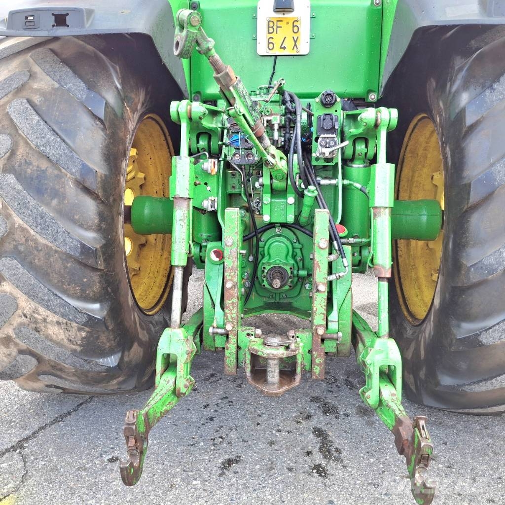 John Deere 8245 R Tractores