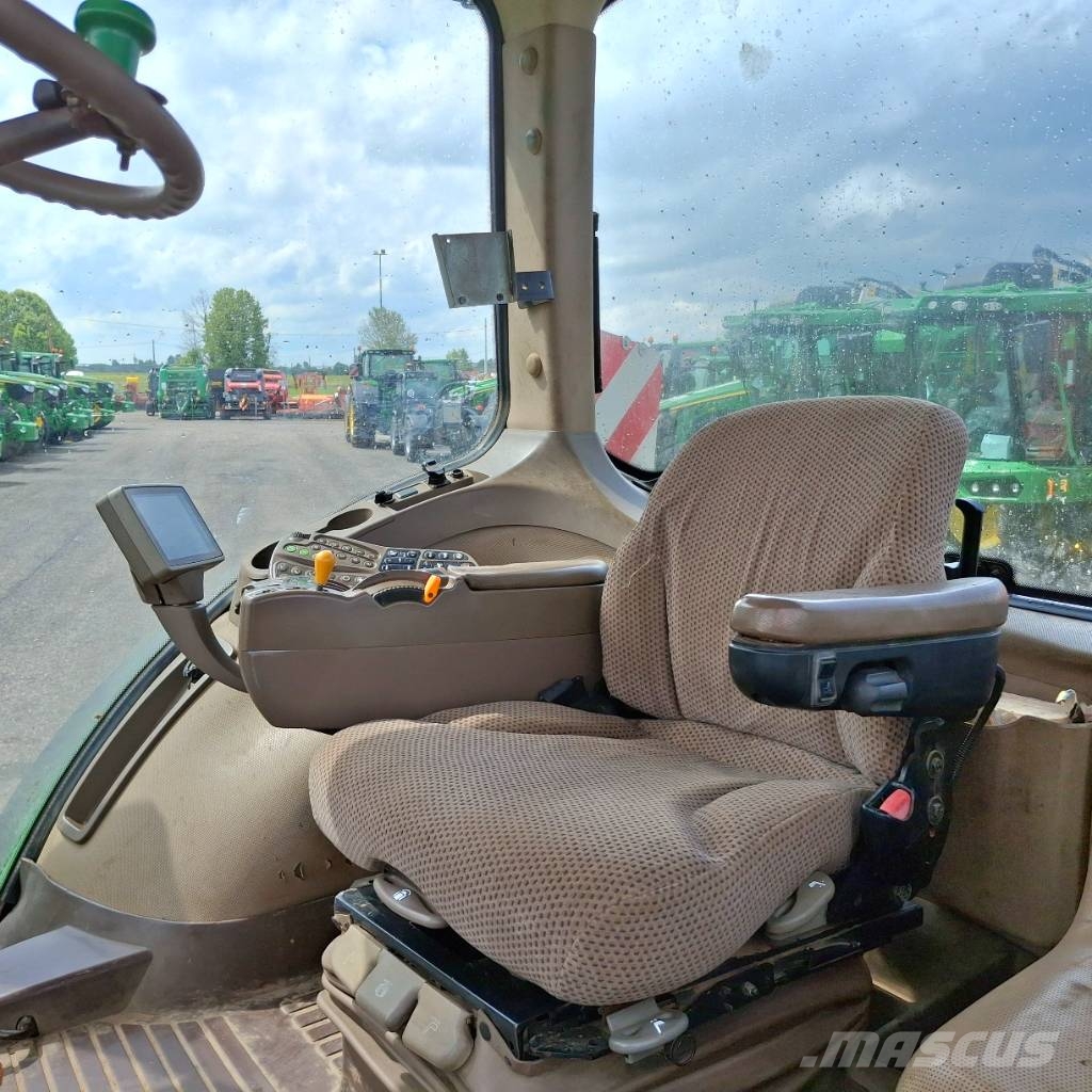 John Deere 8245 R Tractores