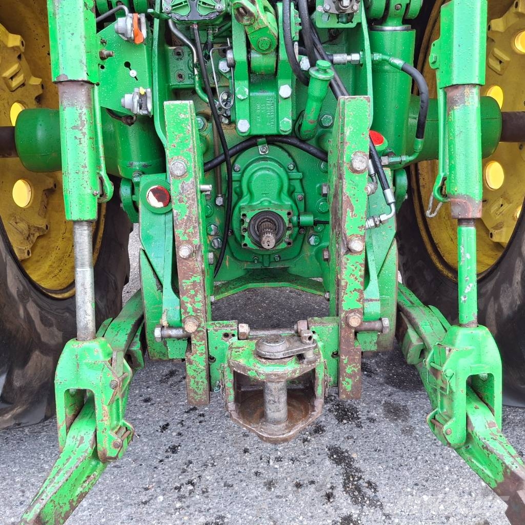 John Deere 8245 R Tractores