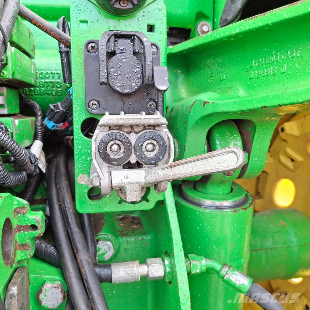 John Deere 8245 R Tractores