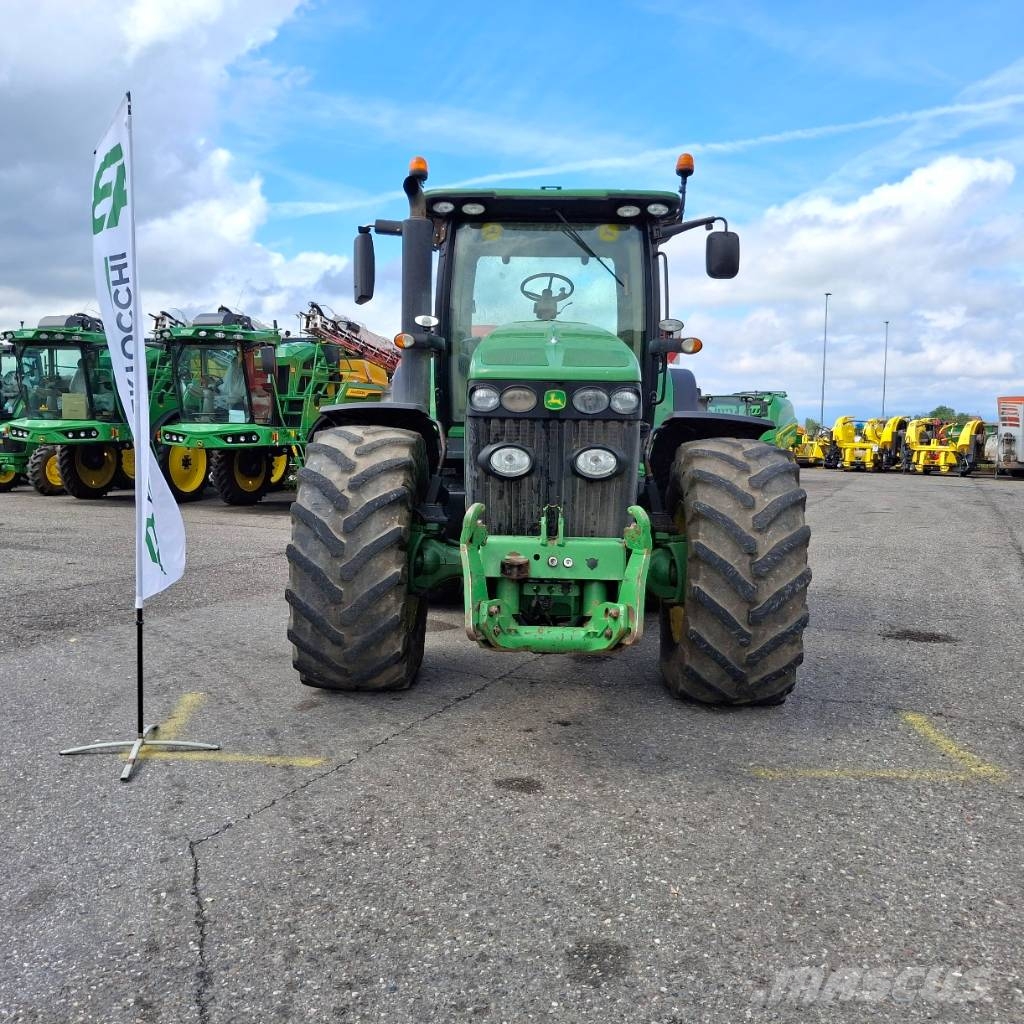 John Deere 8245 R Tractores