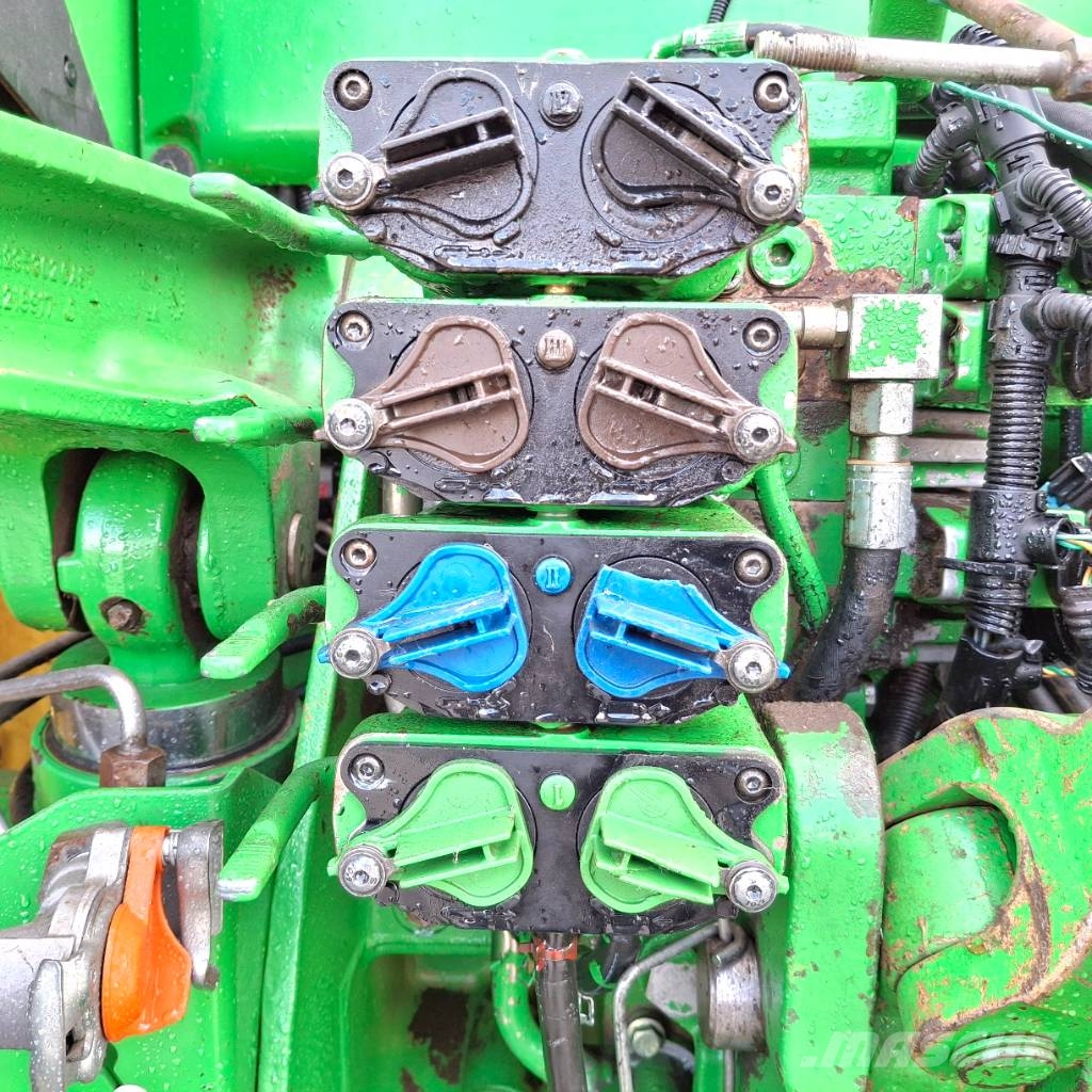 John Deere 8245 R Tractores