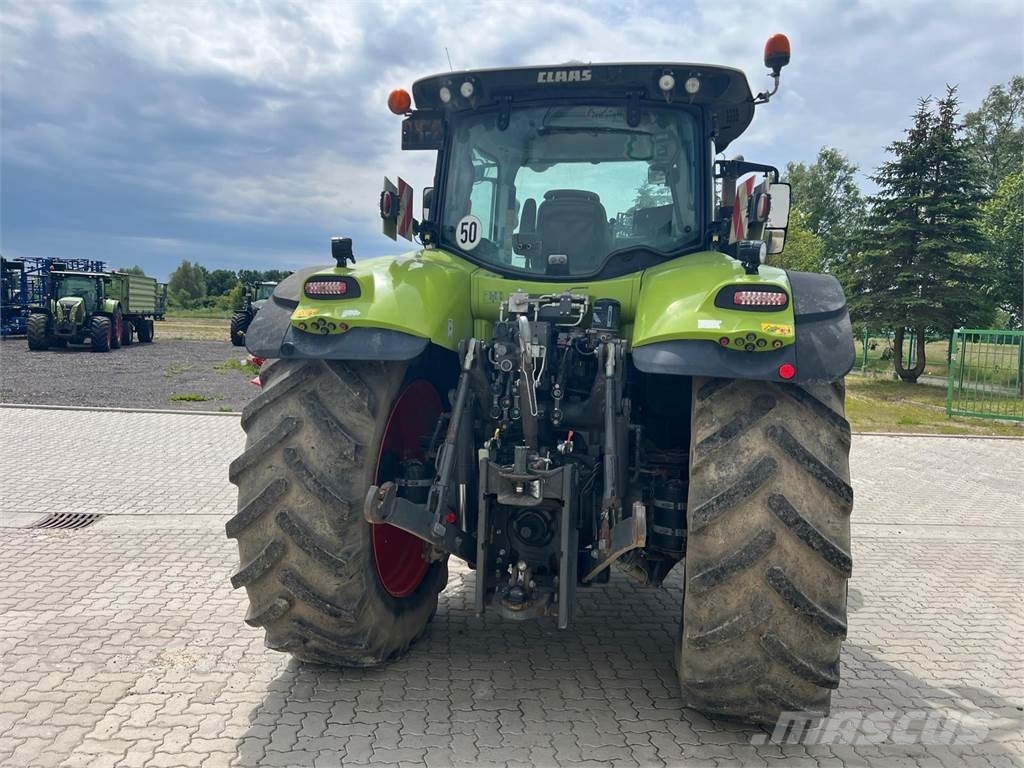 CLAAS Axion 870 CMatic 트랙터
