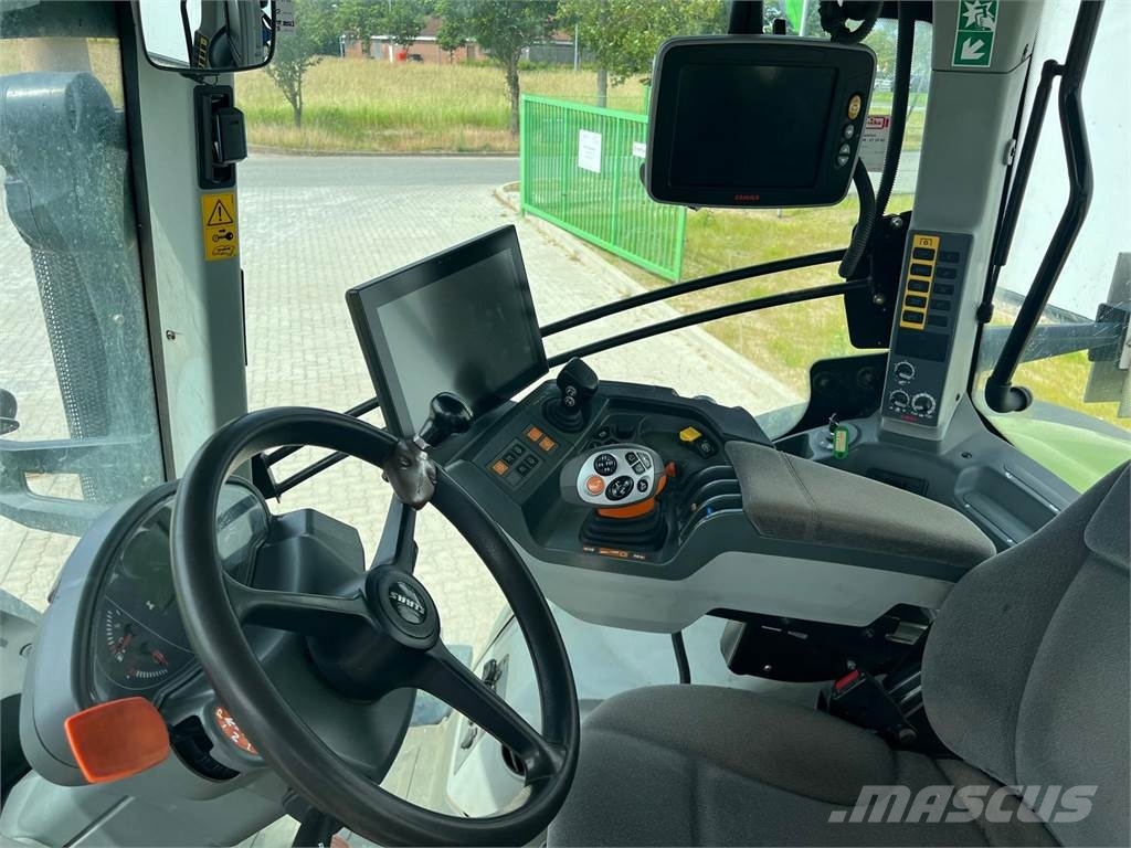 CLAAS Axion 870 CMatic 트랙터
