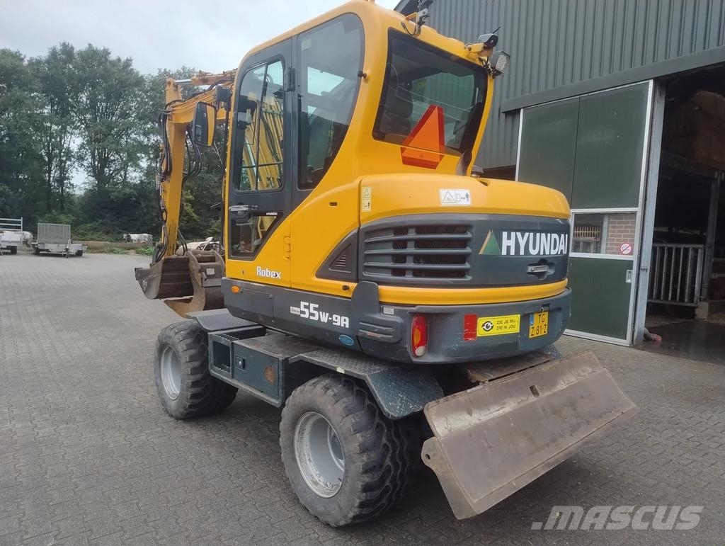Hyundai ROBEX 55W-9A Banden kraan Ekskavatori uz riteņiem