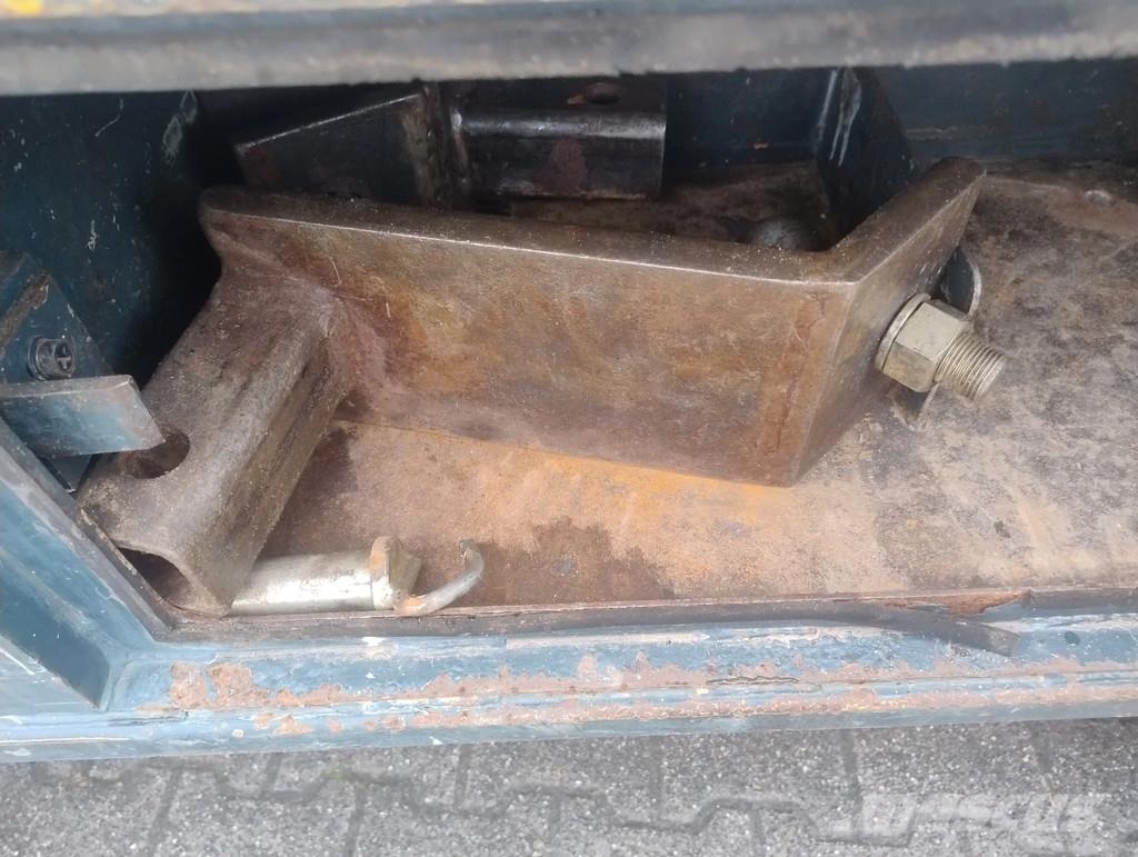 Hyundai ROBEX 55W-9A Banden kraan Ekskavatori uz riteņiem