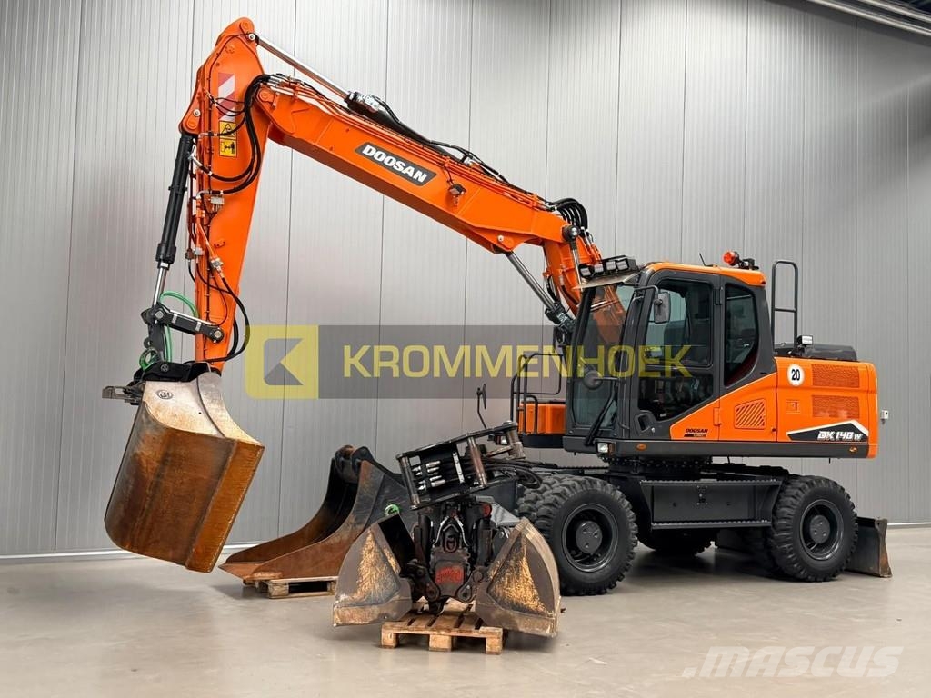 Doosan DX 140 W-7 Bagri na kolesih
