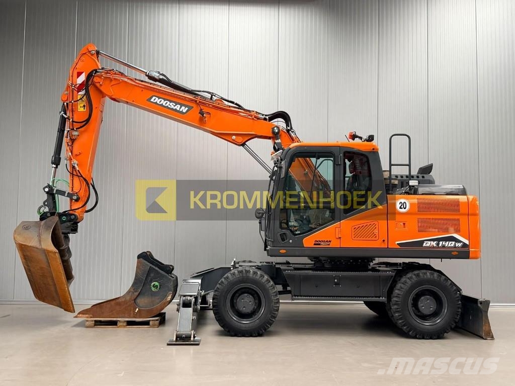 Doosan DX 140 W-7 Bagri na kolesih