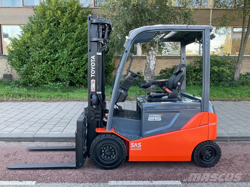 Toyota 8FBMKT25 2500KG 5.00METER HEFTRUCK شاحنات ذات رافعات شوكية تعمل بالكهرباء