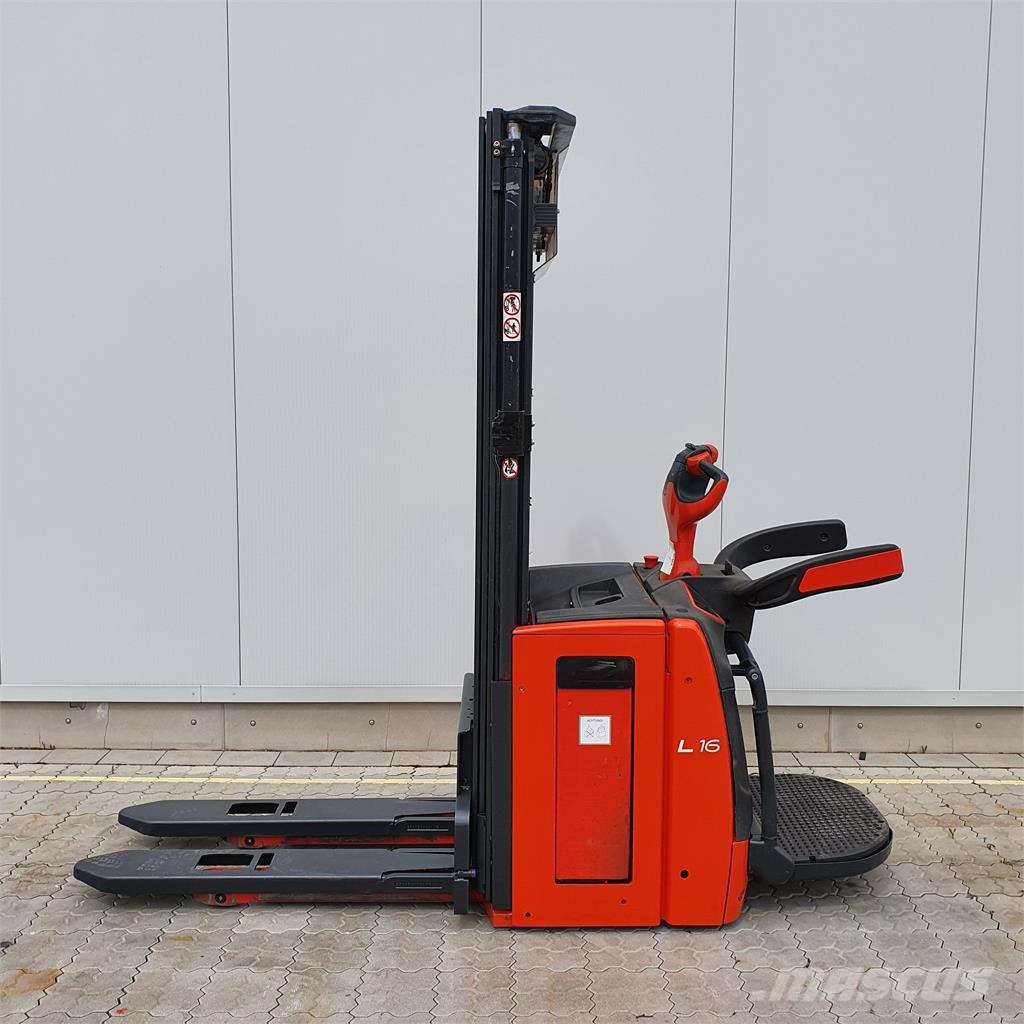 Linde L16AP Самохідні електроштабелери