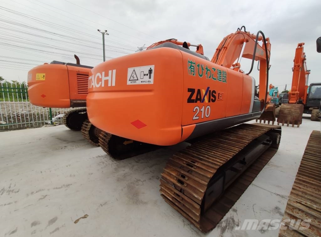 Hitachi ZX 210 H حفارات زحافة