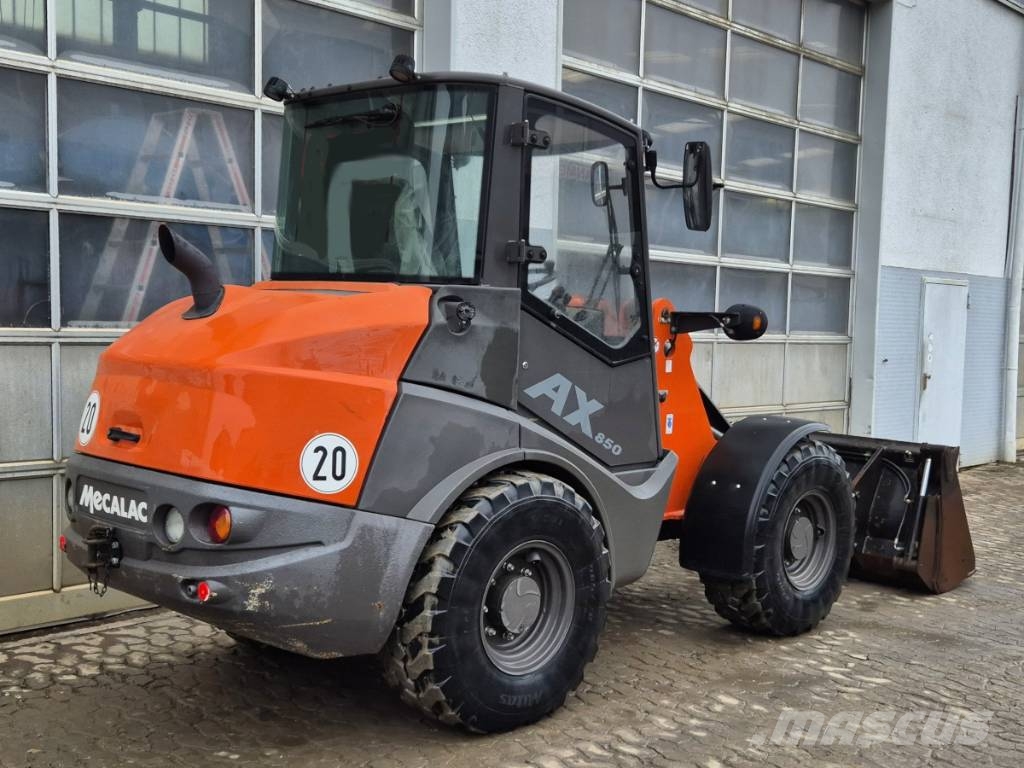 Mecalac AX 850 Liukuohjatut kuormaajat