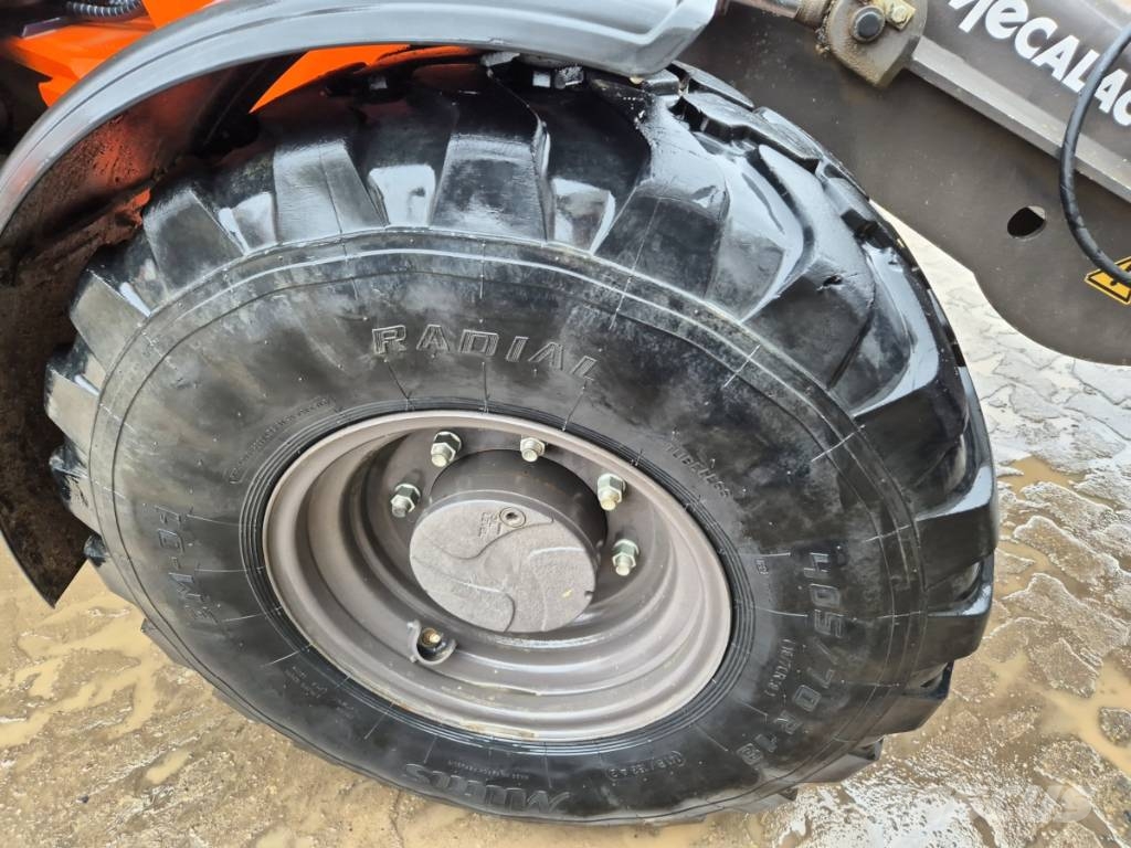 Mecalac AX 850 Liukuohjatut kuormaajat