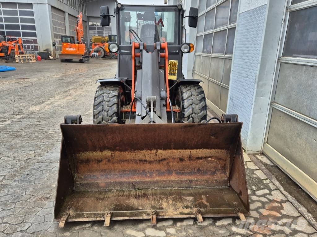 Mecalac AX 850 Liukuohjatut kuormaajat