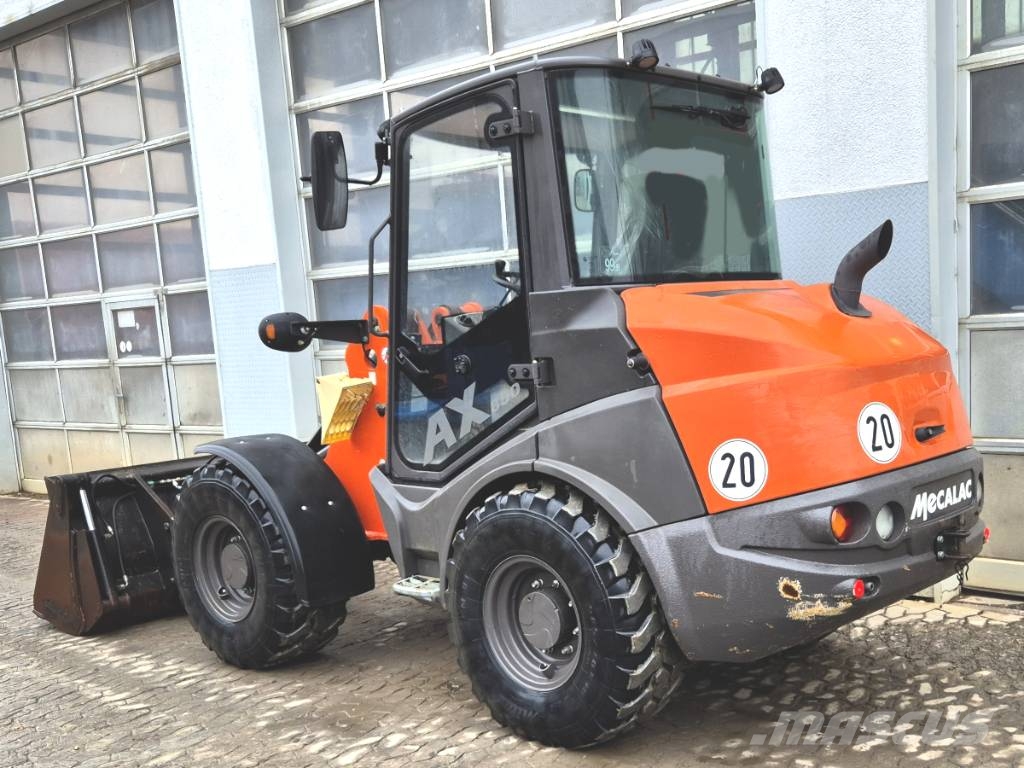 Mecalac AX 850 Liukuohjatut kuormaajat