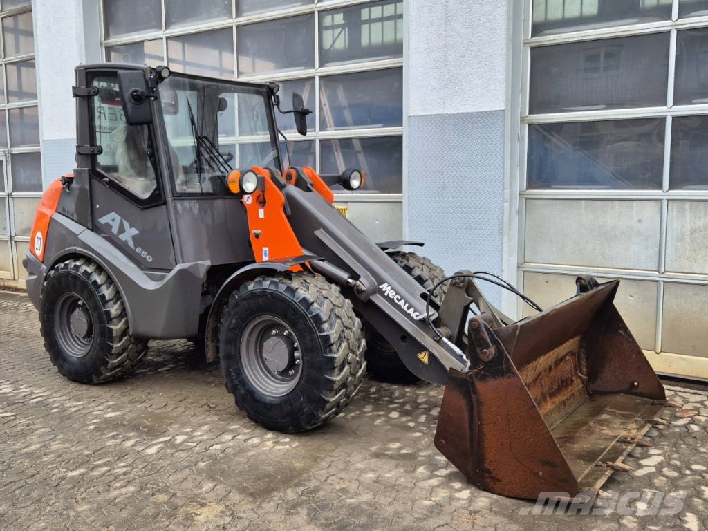 Mecalac AX 850 Liukuohjatut kuormaajat