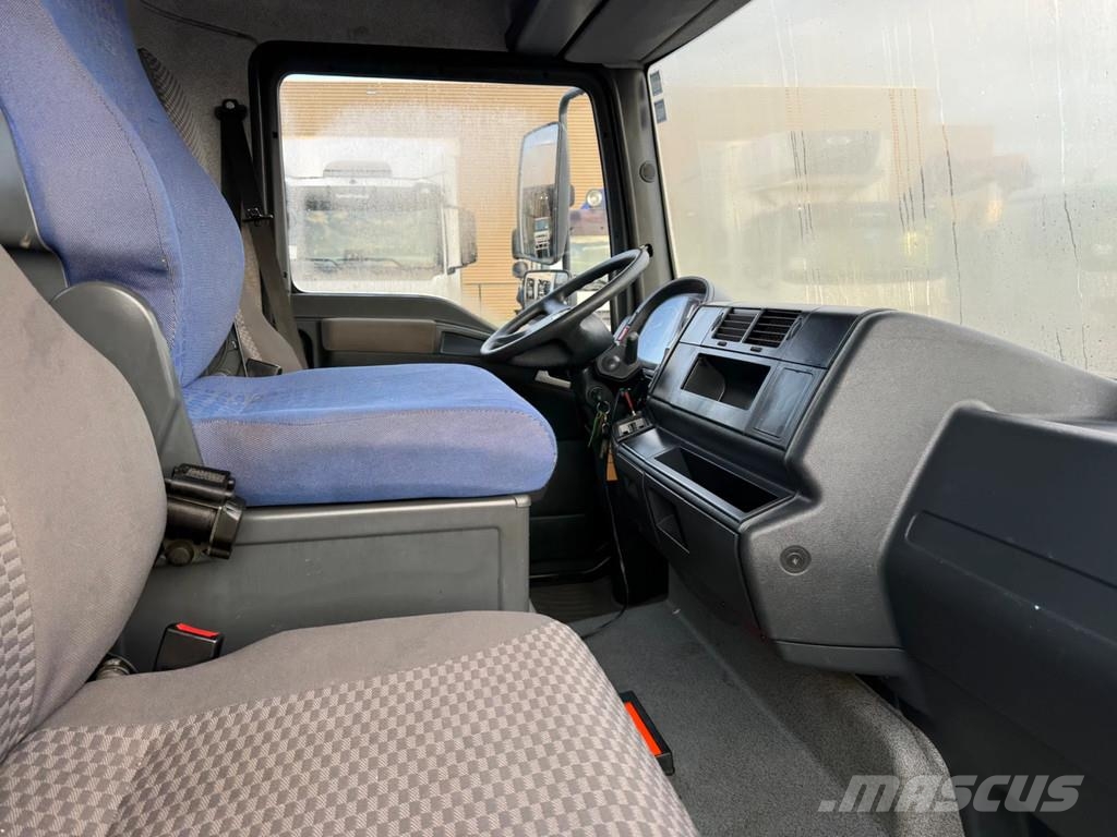 MAN TGL 8.180 4x2 + Böcker AK 32/1500 Autokraan – 32 m Polovne dizalice za sve terene