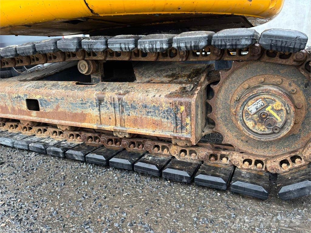 JCB JZ70 小型挖掘机
