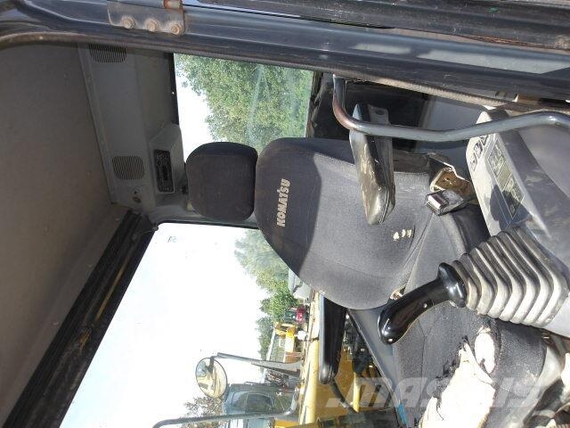 Komatsu PC130-7 Crawler excavators