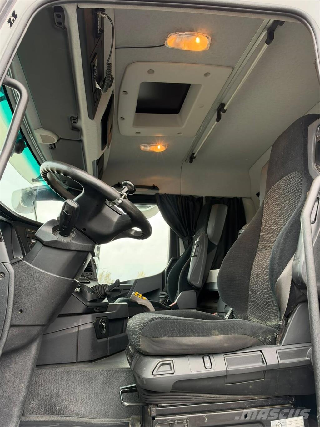 Mercedes-Benz Arocs 8x4 Camion ribaltabili