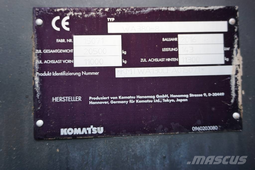 Komatsu WA 380-8 Kolesni nakladalci