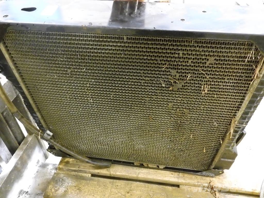 CAT 906 H 2 Kylare, 377-7572 Radiatorer
