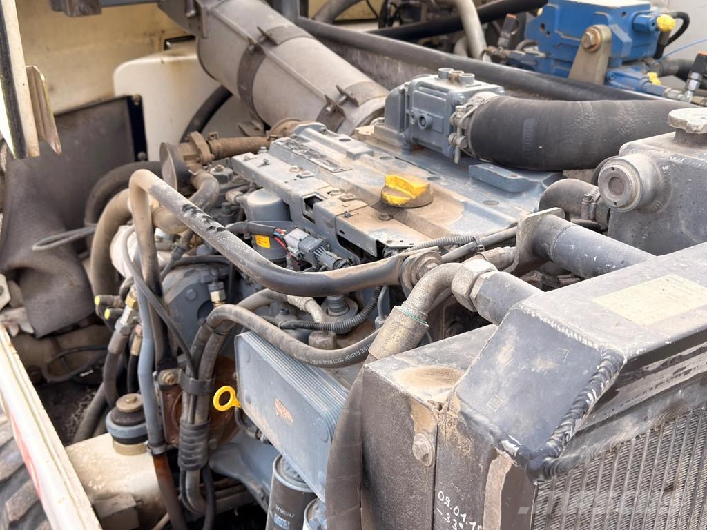 Terex TW110 Mobile Excavator - 3 buckets / Deutz engine Excavatoare 7t - 12t