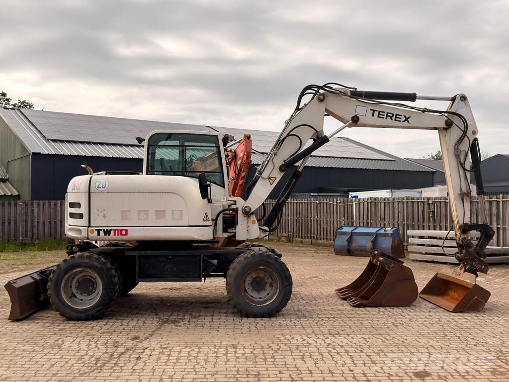 Terex TW110 Mobile Excavator - 3 buckets / Deutz engine Excavatoare 7t - 12t