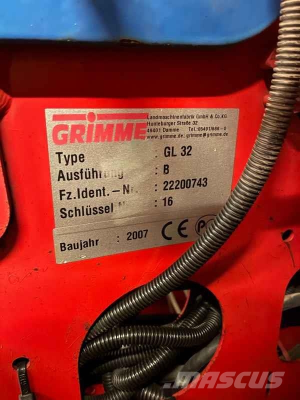 Grimme GL 32 B, 2 Row, Potato Cup Planter Ostale poljoprivredne mašine