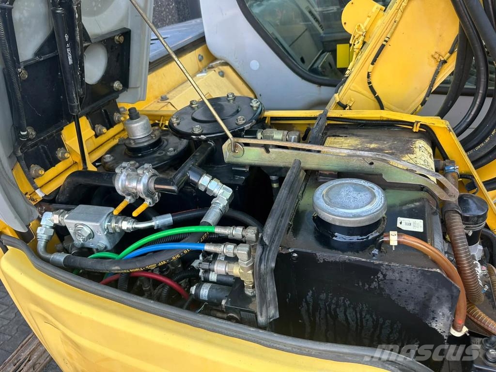 New Holland Kobelco E70SR-1ES | A/C Midi excavators 7t - 12t
