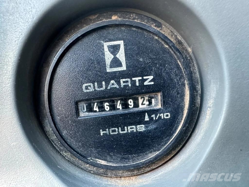 New Holland Kobelco E70SR-1ES | A/C Midi bagri 7t – 12t