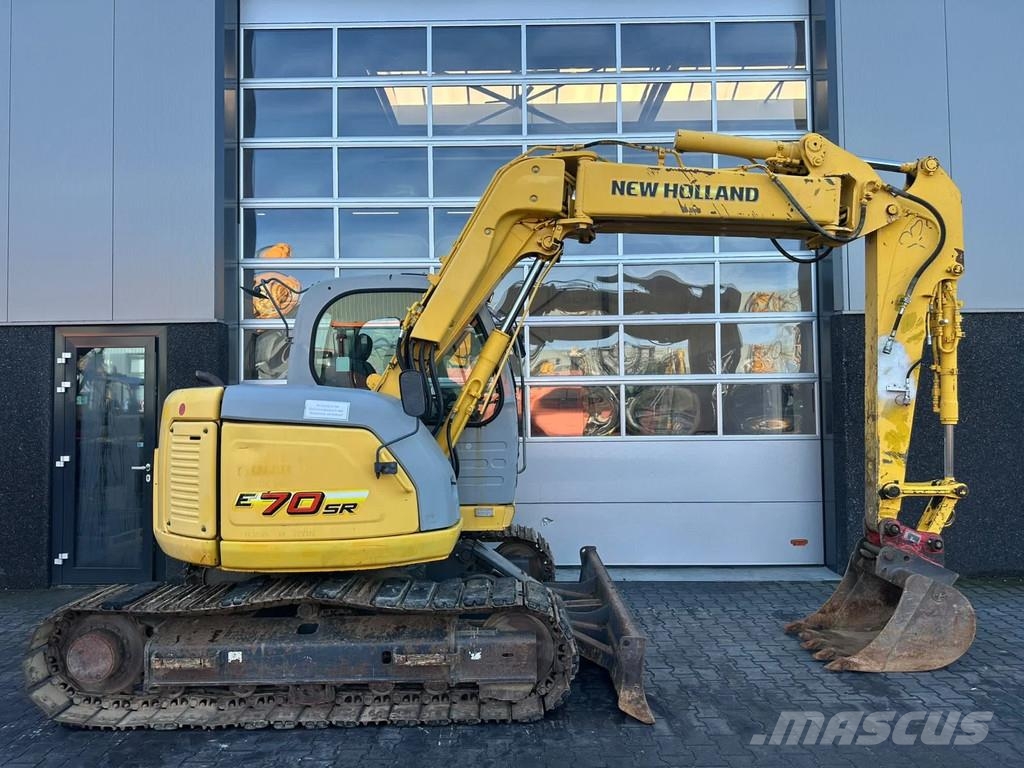 New Holland Kobelco E70SR-1ES | A/C Midi bagri 7t – 12t
